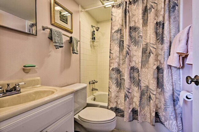 Building Photo - 4410 Jimmy Buffett Mem Hwy