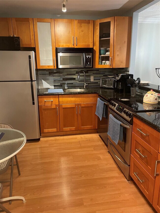 Primary Photo - 604 NE 2nd St