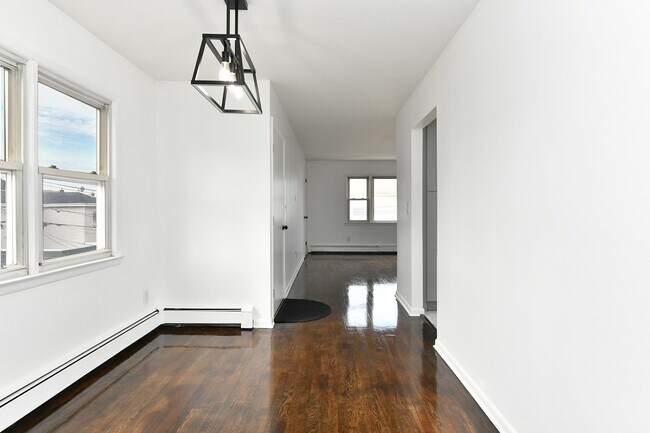 Building Photo - 4608 Grand Ave