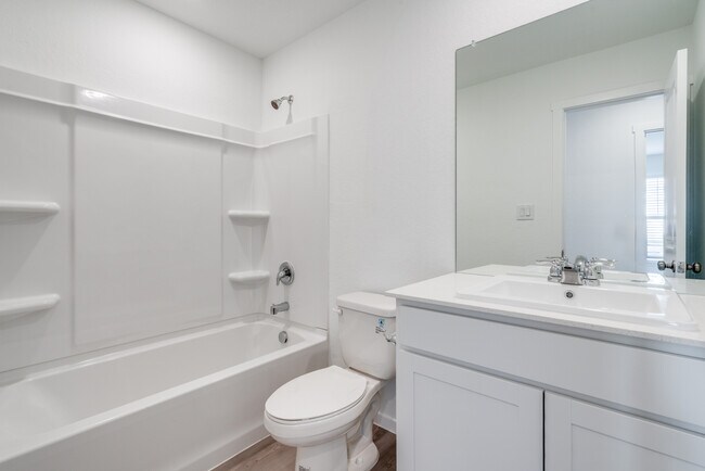 Building Photo - 3335 Gingham Pt