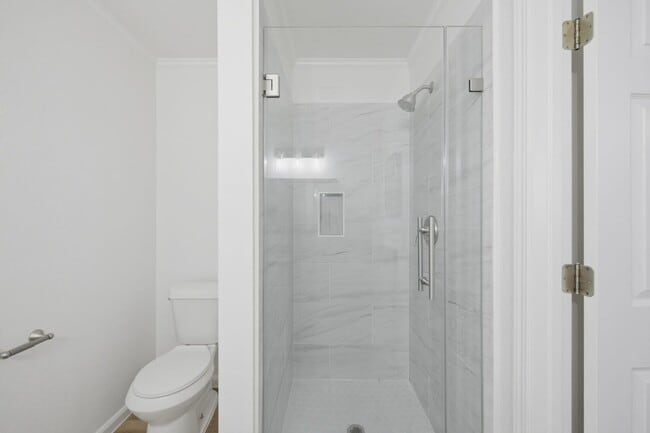 Building Photo - Charming 3BR House in Houston