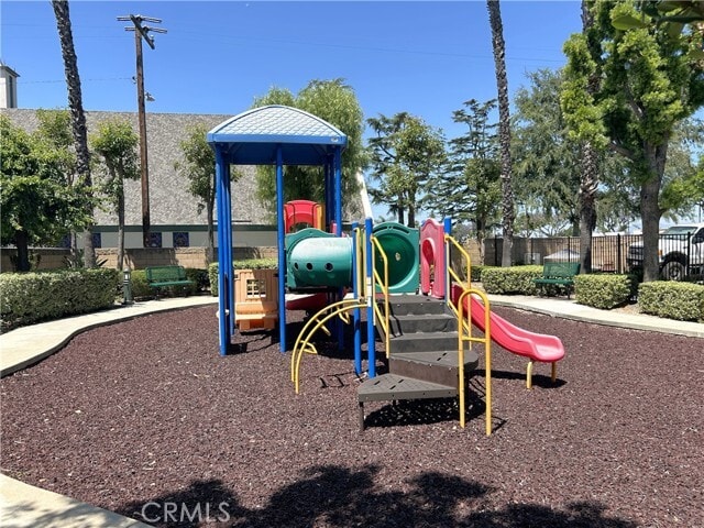 Building Photo - 6234 Meadowlark St