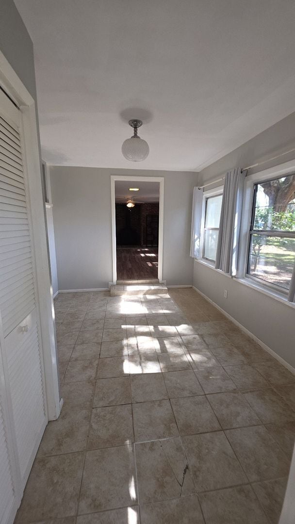 Building Photo - Quaint 3 Bedroom, one and a half bath home close to downtown St Augustine off SR 16