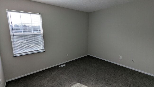 Building Photo - MN Cedar Village (859)