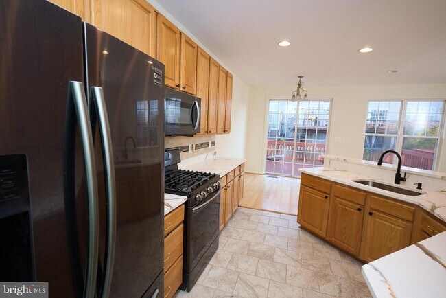 Building Photo - 43259 Sunderleigh Square