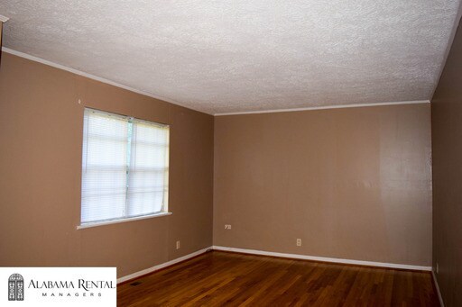 Building Photo - Home for Rent in Leeds, AL.. Available to View Now!!!