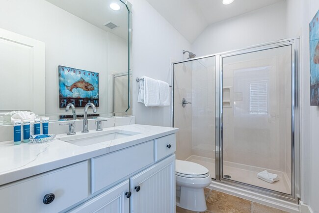 Building Photo - 2442 Bungalo Ln