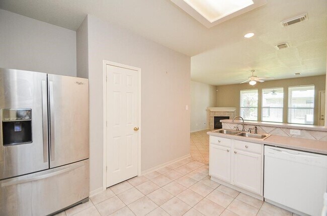 Building Photo - 18334 Grove Brook Ln
