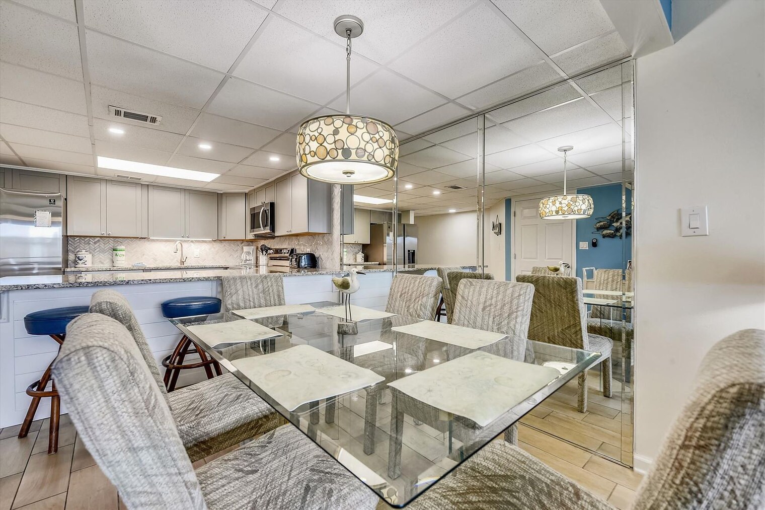 Building Photo - 2858 Joan Ave