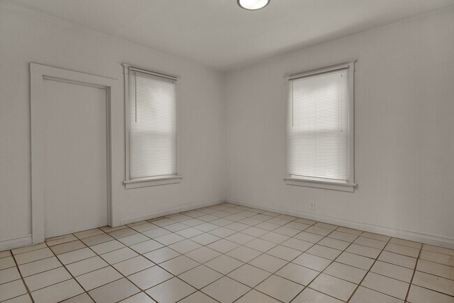 Building Photo - 9459 Midland Blvd