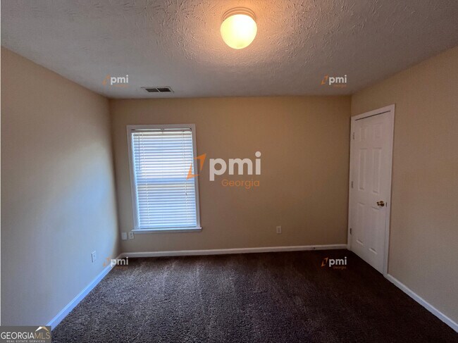 Building Photo - 7151 Flagstone Pl