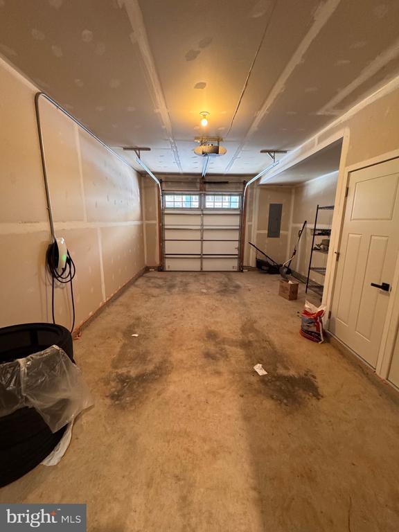 Building Photo - 2618 Velocity Rd