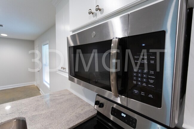 Building Photo - 103 Wedgewood Cr