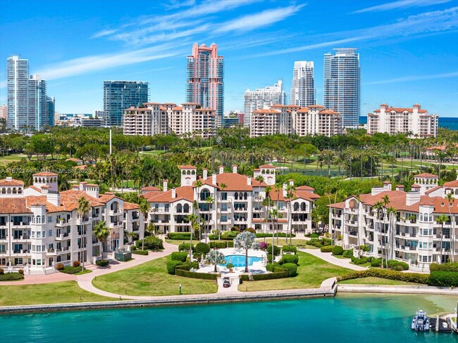 Building Photo - 2113 Fisher Island Dr