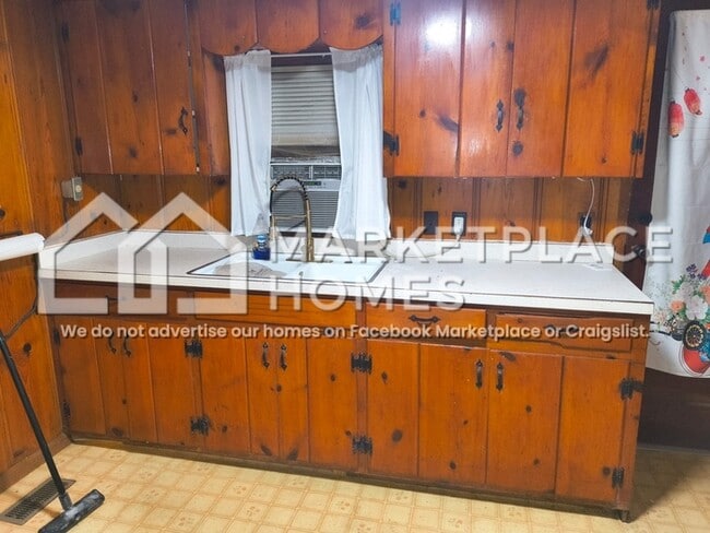 Building Photo - 31641 Highline Dr