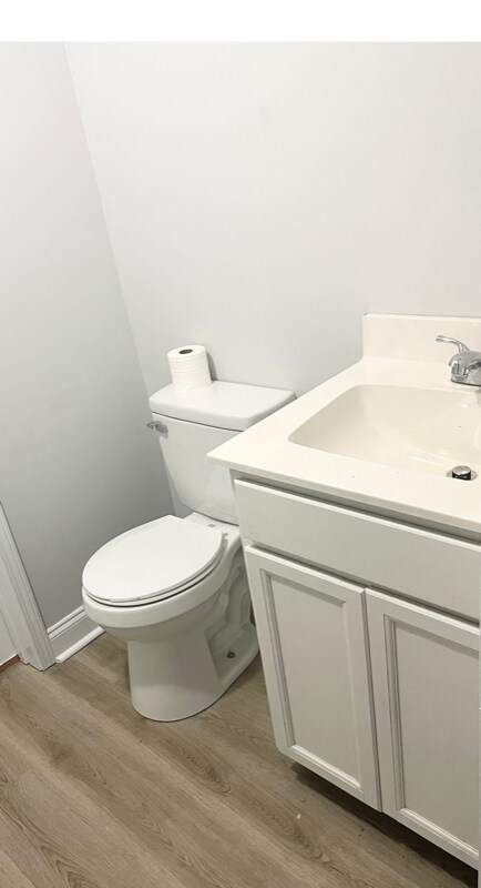 Building Photo - 1624 Golf Club Ln