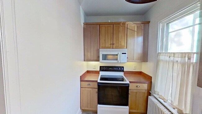 Building Photo - 41 Taylor Ave