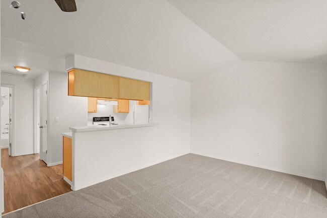Building Photo - 4270 SW 159th Ave