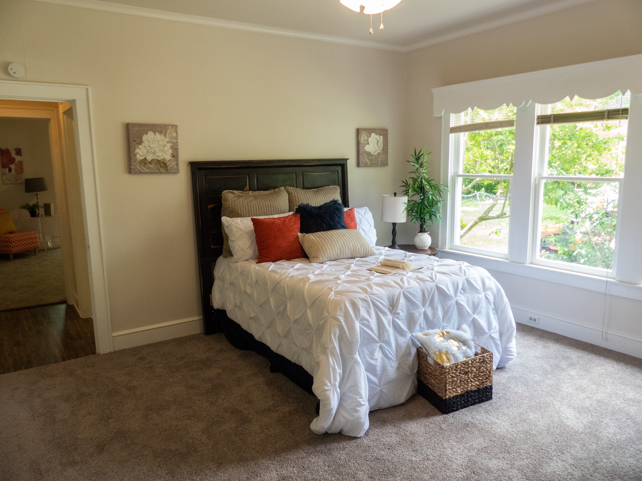 Building Photo - 1015 N 1st St