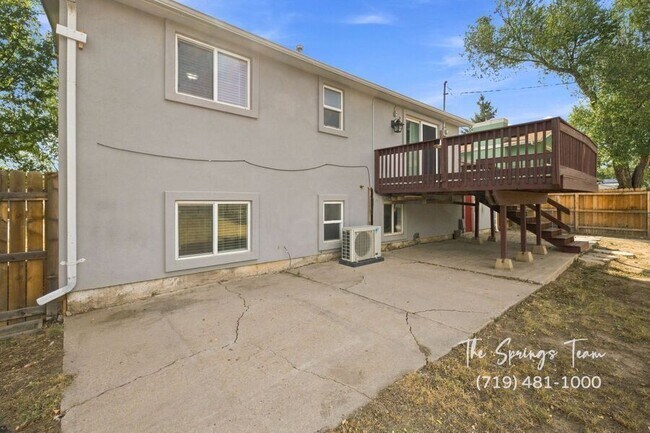 Building Photo - 1495 Prado Dr