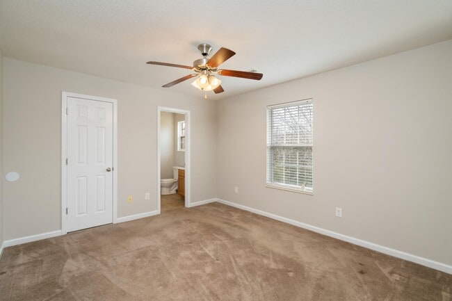 Building Photo - 5117 Cattail Ln