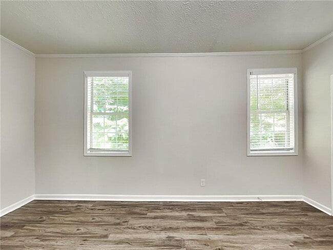 Building Photo - 244 Hale Haven Dr