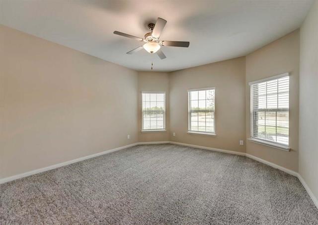 Building Photo - 312 Golden Sands Ln