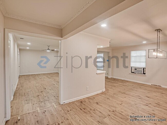 Building Photo - 8826 Bruton Rd