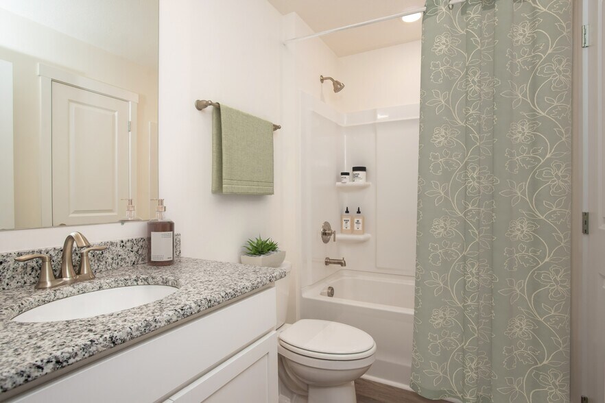 Building Photo - 2526 Legg Ln