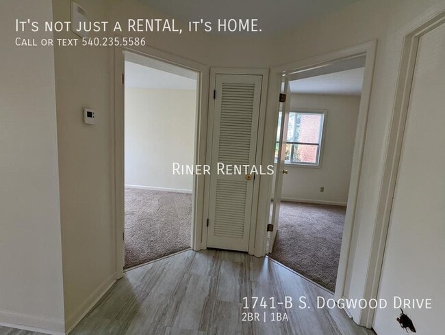 Building Photo - 1741-B S Dogwood Dr