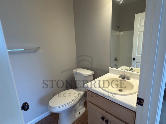 Building Photo - 2 bed, 2 bath townhome in Alabaster