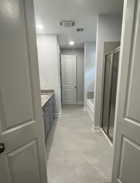 Building Photo - 115 Lukes Hollow Ln