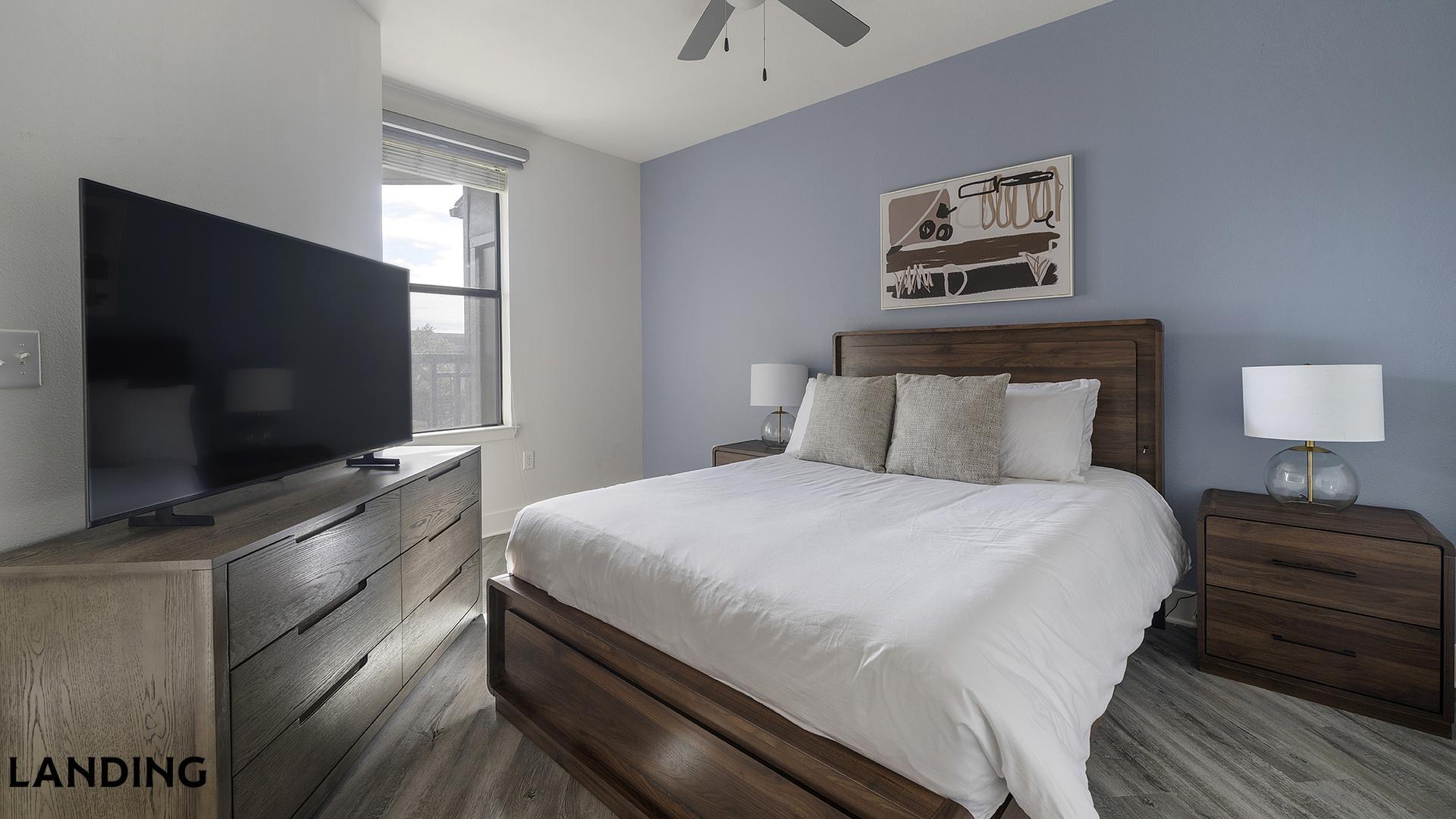 Building Photo - 810 W St Johns Ave