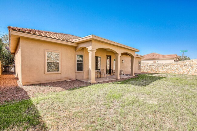 Building Photo - 6459 Snowheights Ct