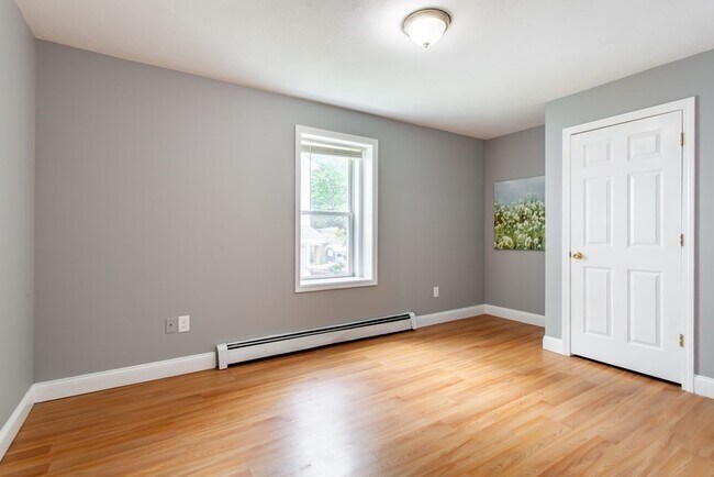 Building Photo - 14 Benefit Terrace