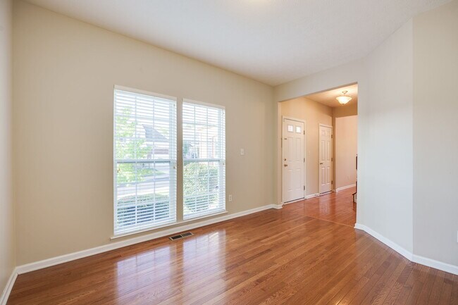Building Photo - 3594 Armada Dr