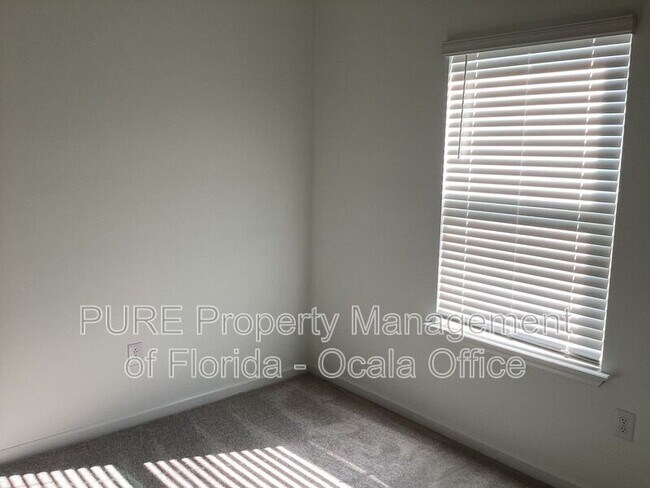 Building Photo - 9241 SW 58th Cir