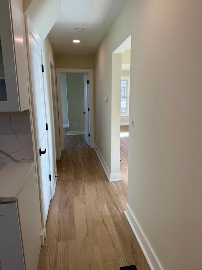 Building Photo - Beautifully Renovated 3 Bed 1 Bth Home in Webster Schools