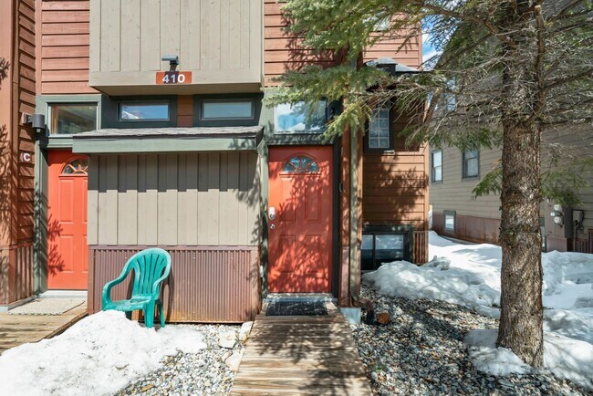 Building Photo - Price Reduced on this awesome Frisco Townhome! Garage! Great Natural Light! Views! Updates throug...