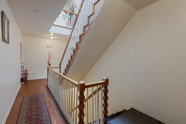 Building Photo - 4024 W Division St