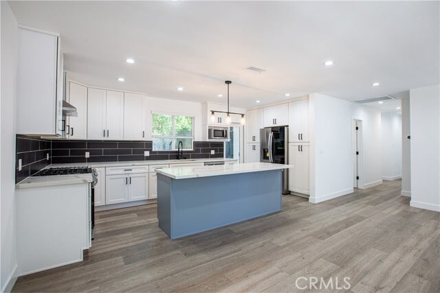 Building Photo - 19503 Cantara St