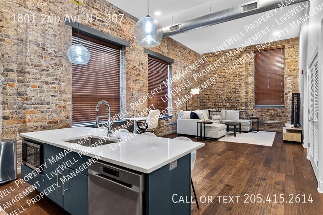 Building Photo - 1801 2nd Ave N