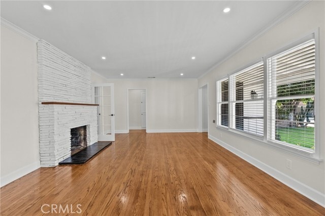 Building Photo - 624 N Hagar St