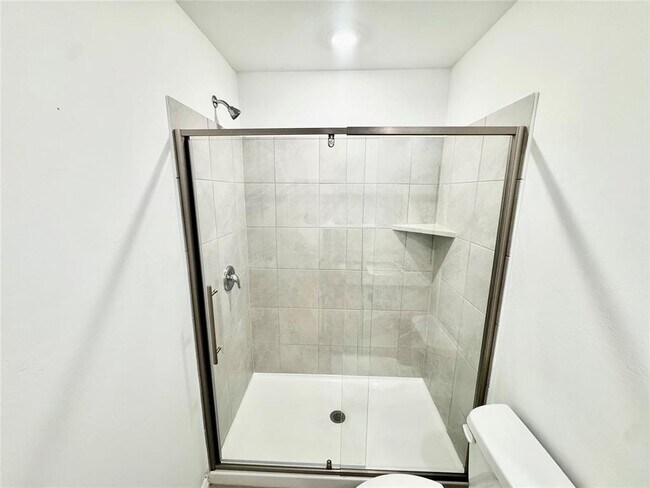 Building Photo - 3305 NW 148th St