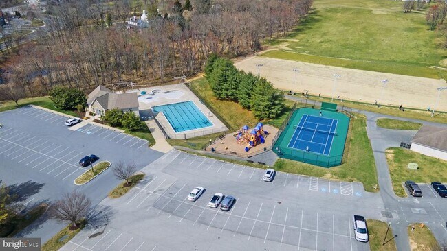 Building Photo - 2150 Troon Overlook