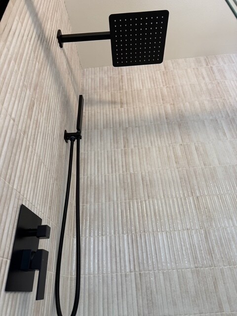 Building Photo - 1011 Hilldale Ave