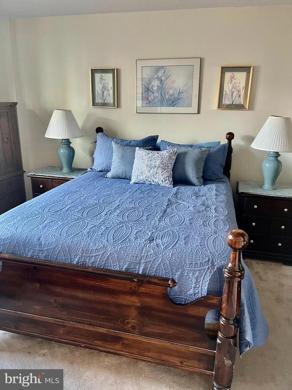 Building Photo - 1808 Old Meadow Rd