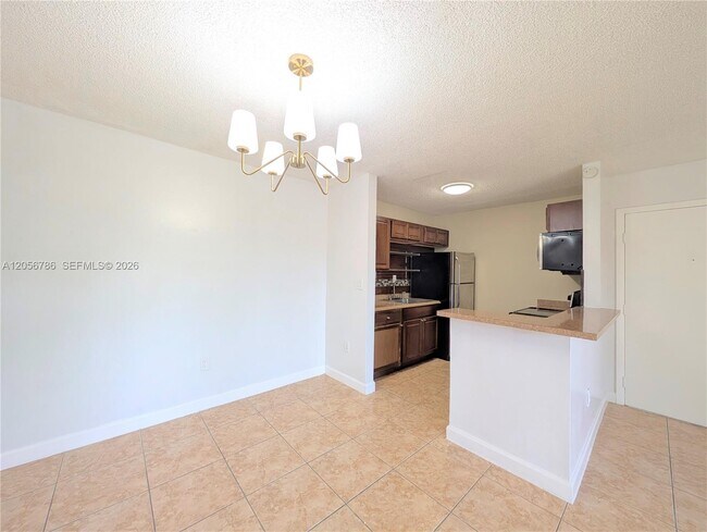 Building Photo - 10765 SW 108th Ave