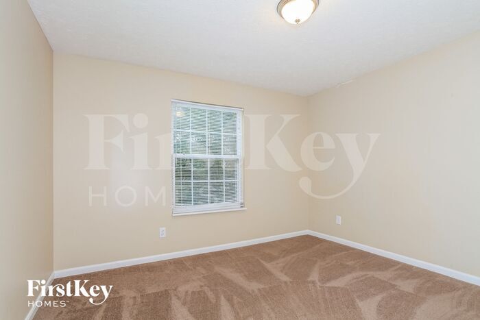 Building Photo - 6119 Spring Lake Dr