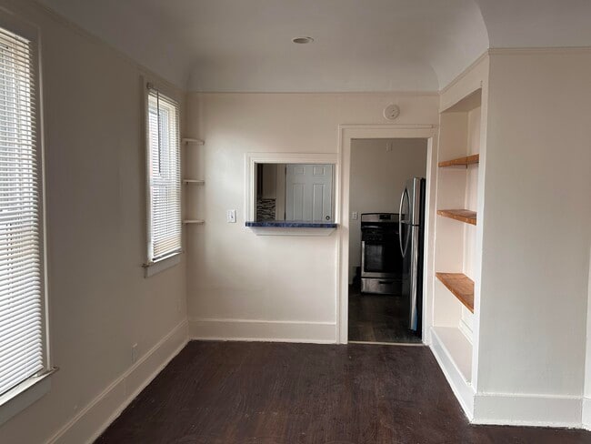 Building Photo - 2293 W Philadelphia St